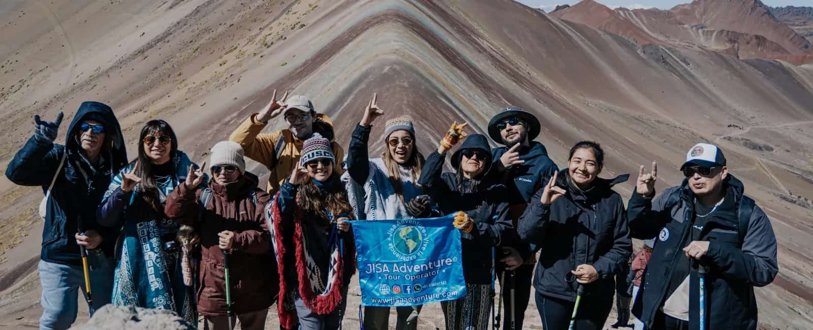 caminata full day montaña 7 colores